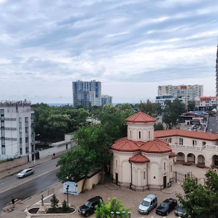 Appartamento Квартира На 10-Й Фонтана Odessa Esterno foto